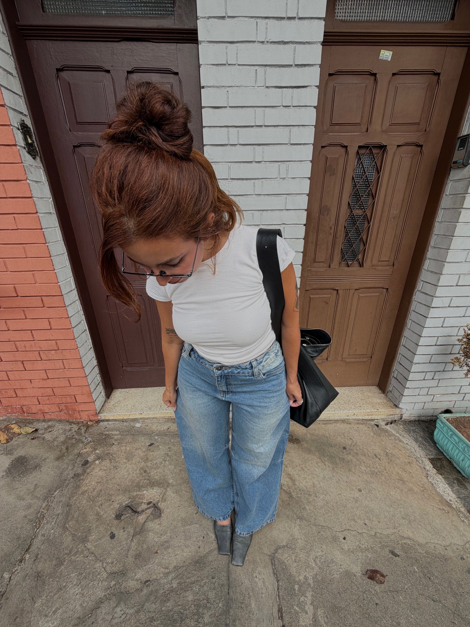 calça jeans ajustável wide acid wash