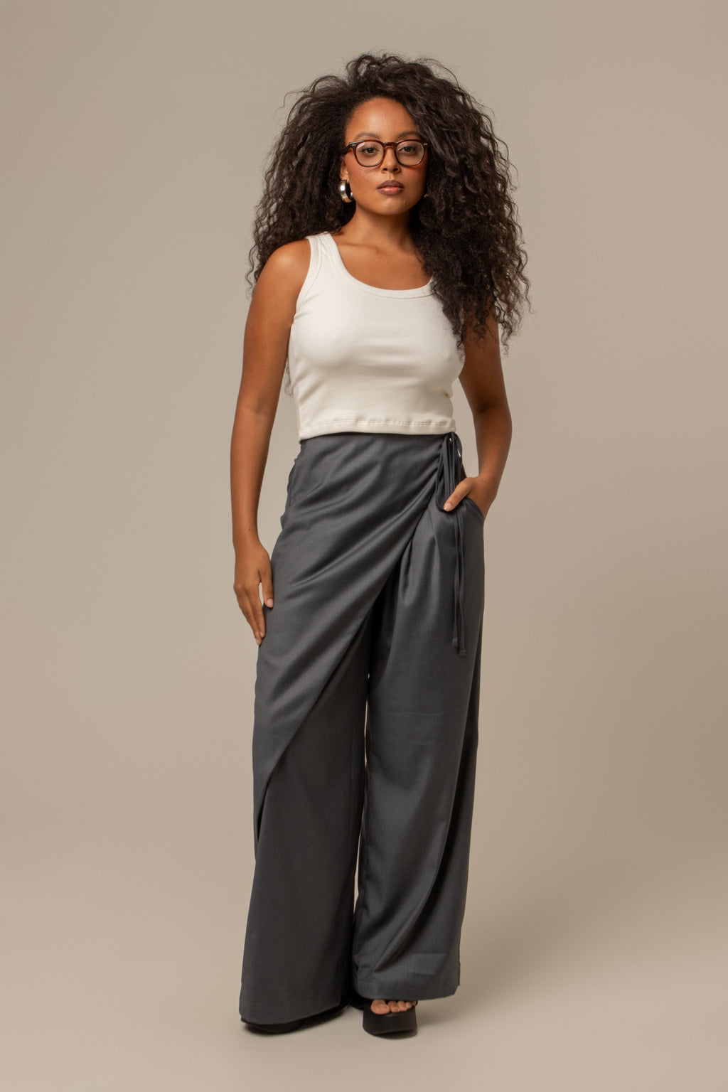 calça-saia de alfaiataria chefa