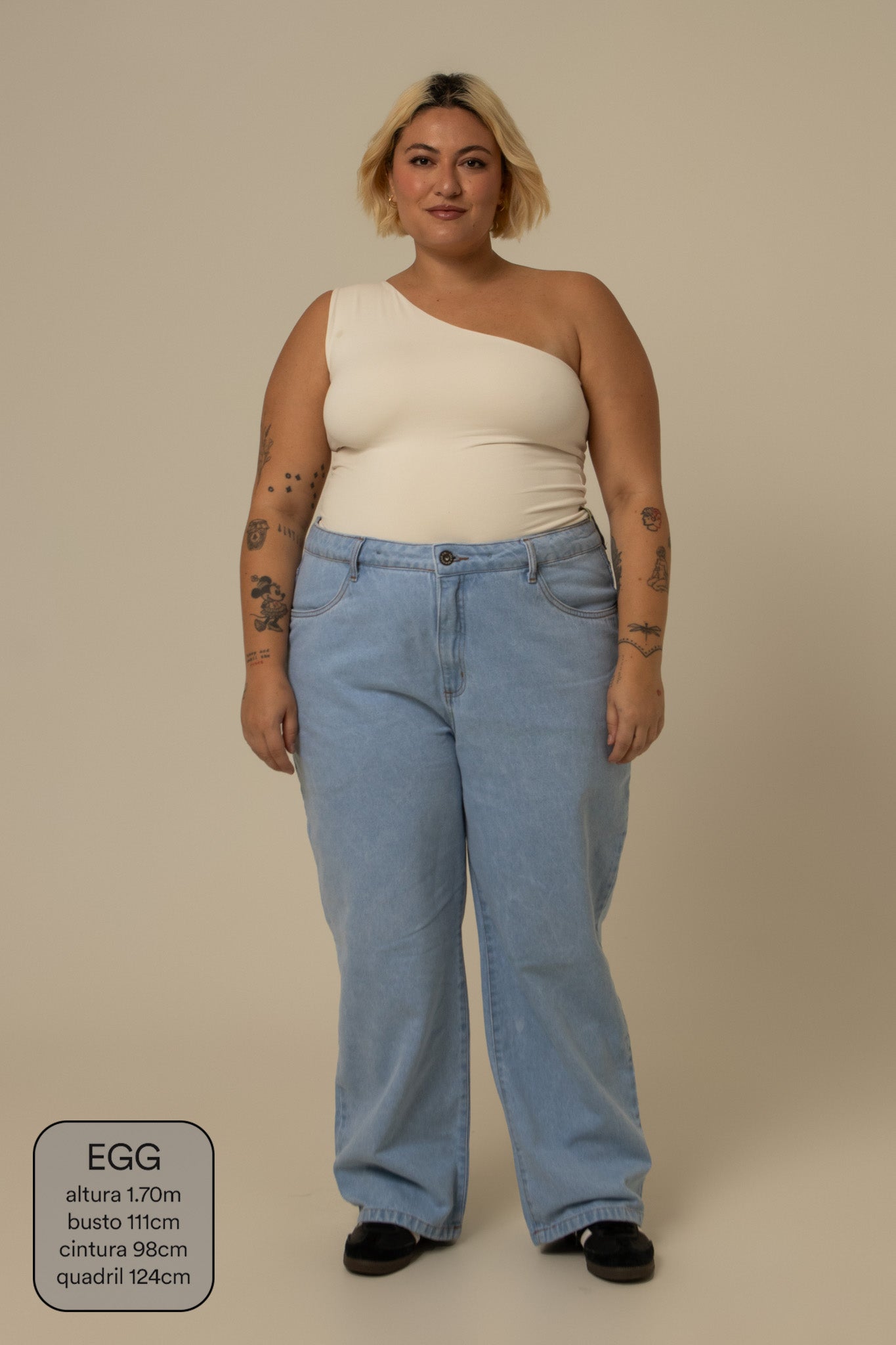 calça jeans ajustável mom clara