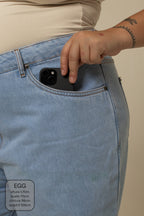 calça jeans ajustável mom clara