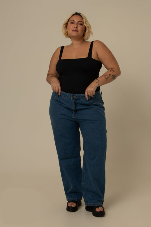 calça jeans ajustável mom denim blue