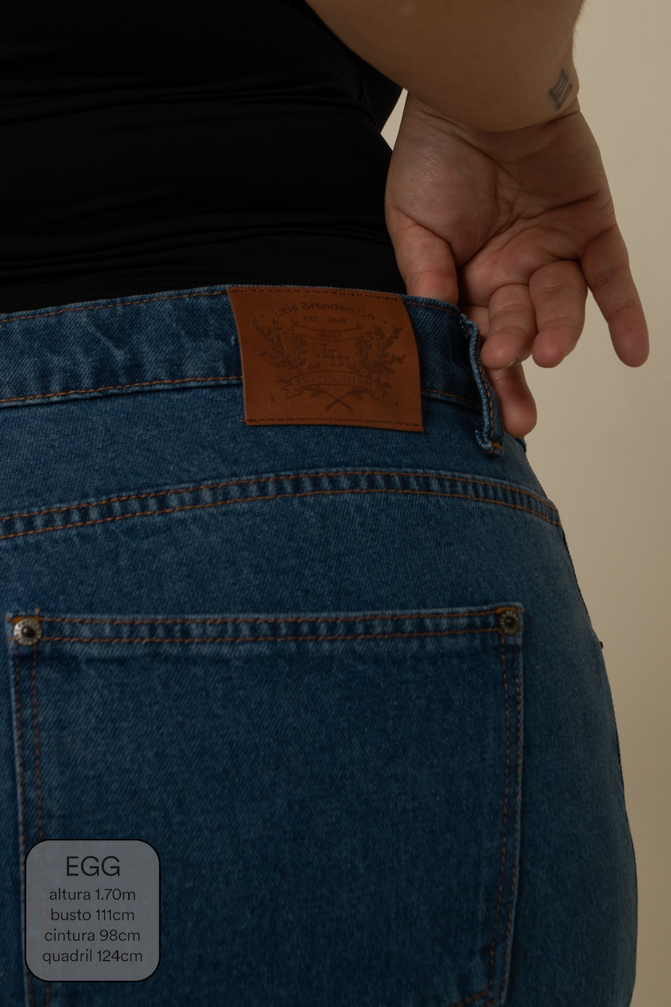 calça jeans ajustável mom denim blue