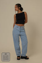 calça jeans ajustável mom clara