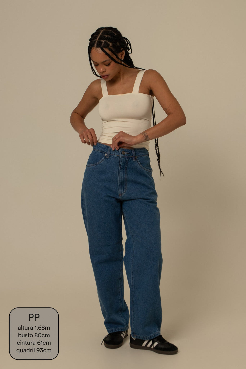 calça jeans ajustável mom denim blue