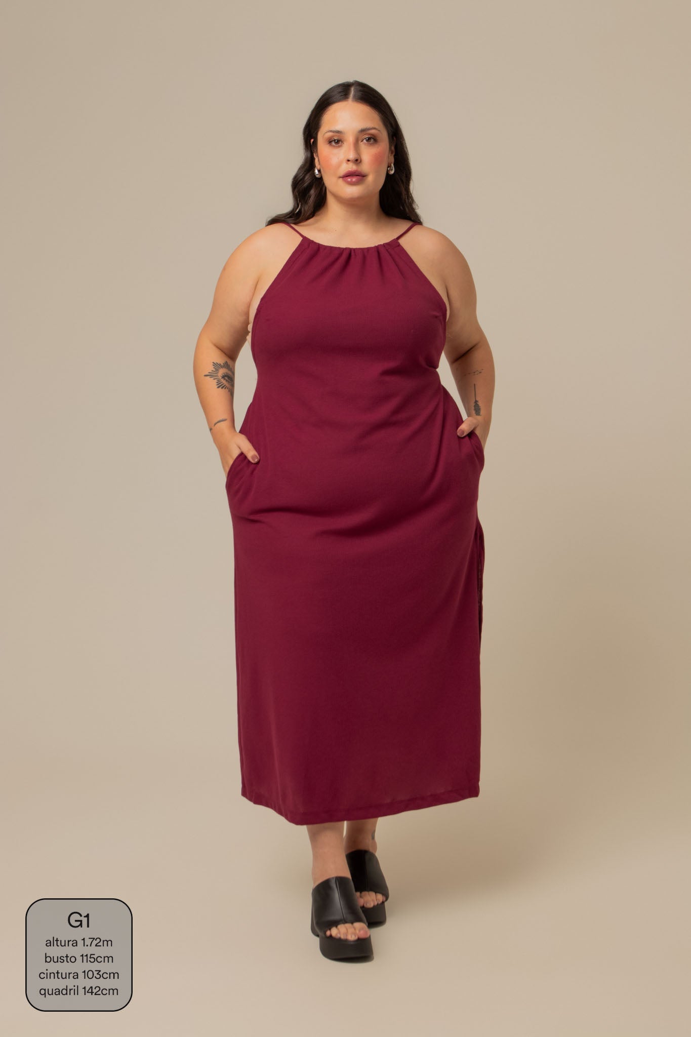 vestido comfy | vestido costas abertas com fenda lateral