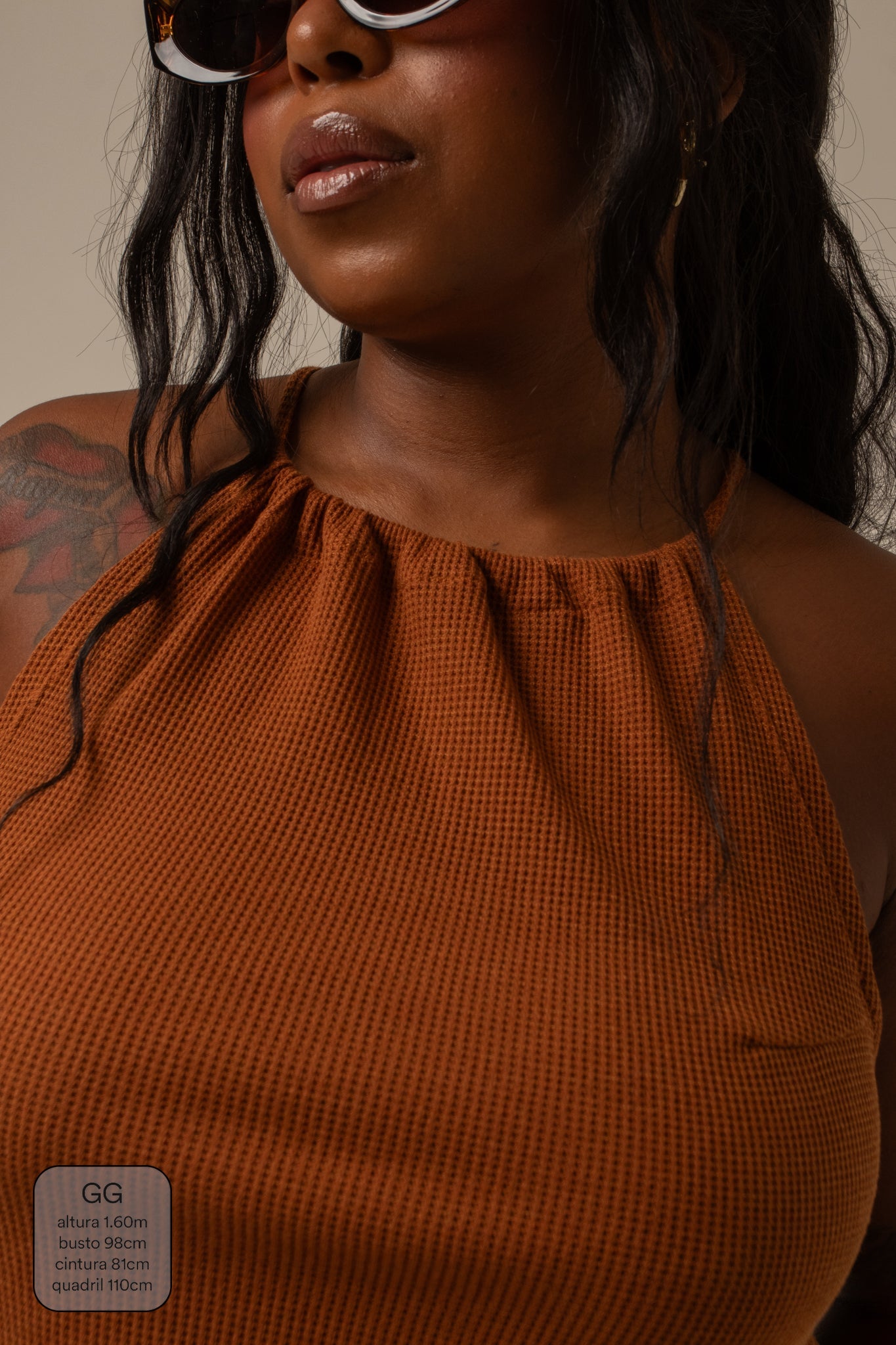 vestido comfy | vestido costas abertas com fenda lateral