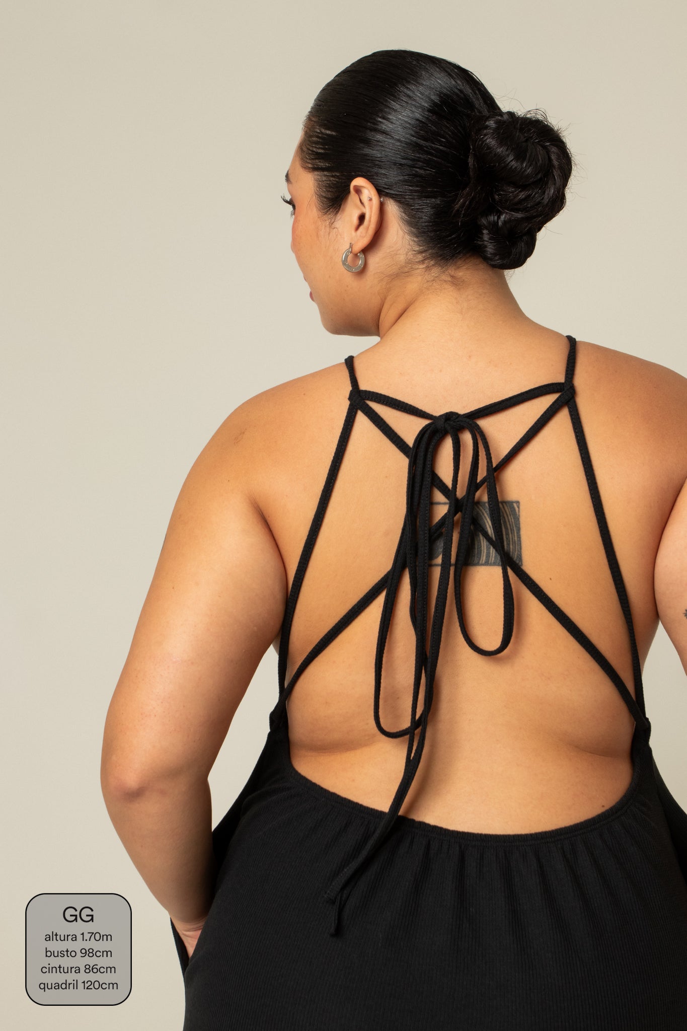 vestido comfy | vestido costas abertas com fenda lateral