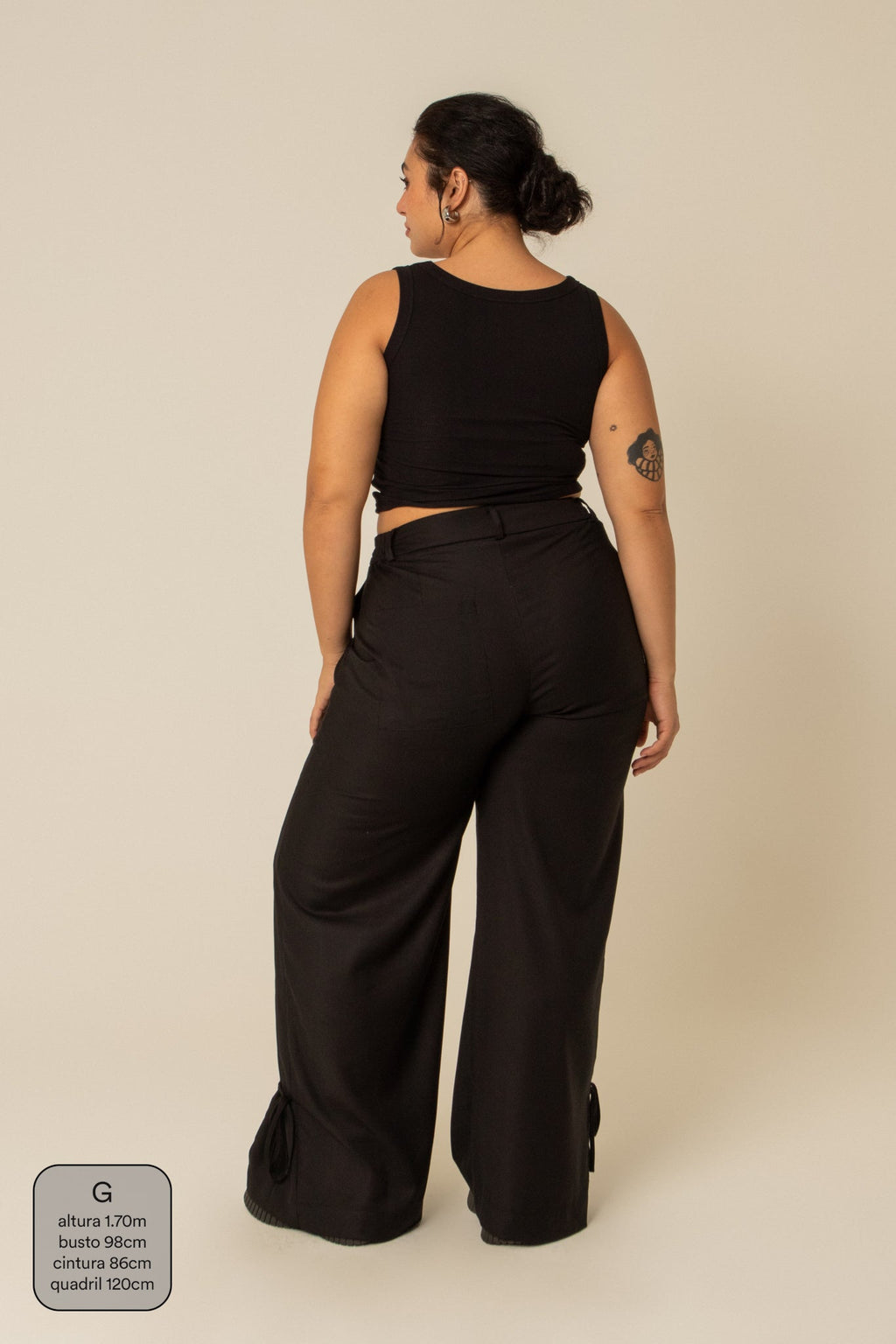 calça alfaiataria laço